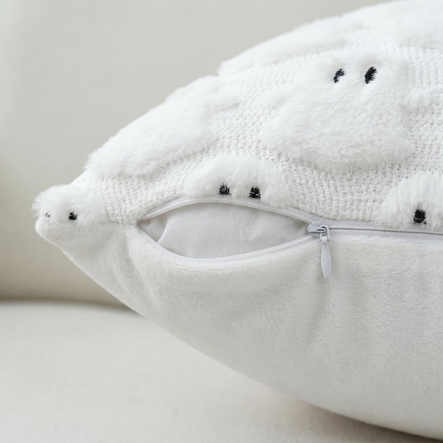AVOIN colorlife Halloween Ghost White Throw Pillow Cover Set of 2, 18 x 18 Inch Soft Plush Faux Fur Jacquard Spooky Cushion Case Decoration for Sofa Couch - Image 4