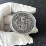 Memento Mori & Vivere Challenge Coin - Dual Symbols of Life's Transience and Vitality - Inspirational Stoic Gift (Single Coin) - Image 3