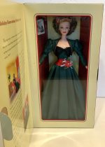 Holiday Sensation Barbie - 1998 - Hallmark Gold Crown Exclusive - Holiday Homecoming Collector Series - Special Edition - 1940's Dress - Limited Edition - Collectible - Image 3
