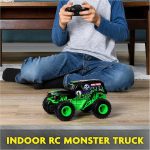 Monster Jam Official Grave Digger Remote Control Monster Truck, 1:24 Scale, 2.4 GHz, for Ages 4 and Up - Image 5