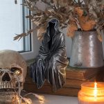 SHOWFEICAT Resin Tabletop Gothic Decor Sitting Statue Gothic Decor - Image 4