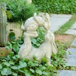 Newman House Studio Garden Statues Kissing Bunny Sulpture - Garden Décor Rabbit Collectible Figurines Yard Decorations Outdoor 11.8" L x 4.8" W x 14.6" H - Image 6