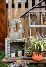 Newman House Studio Garden Statues Kissing Bunny Sulpture - Garden Décor Rabbit Collectible Figurines Yard Decorations Outdoor 11.8" L x 4.8" W x 14.6" H - Image 7