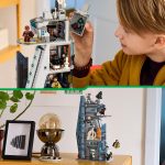 LEGO Marvel Avengers: Doomsday New Avengers Tower 76352 | Building Toy for Boys & Girls, Ages 12+, Bedroom Decor, Doomsday Merch with 6 Minifigures, 954 pieces, Gift for Marvel Fans - Image 6